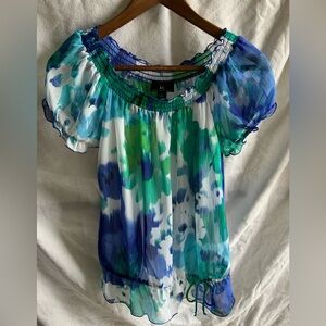 Iz Byer Blue and Green Puff Sleeve Ruffled Blouse